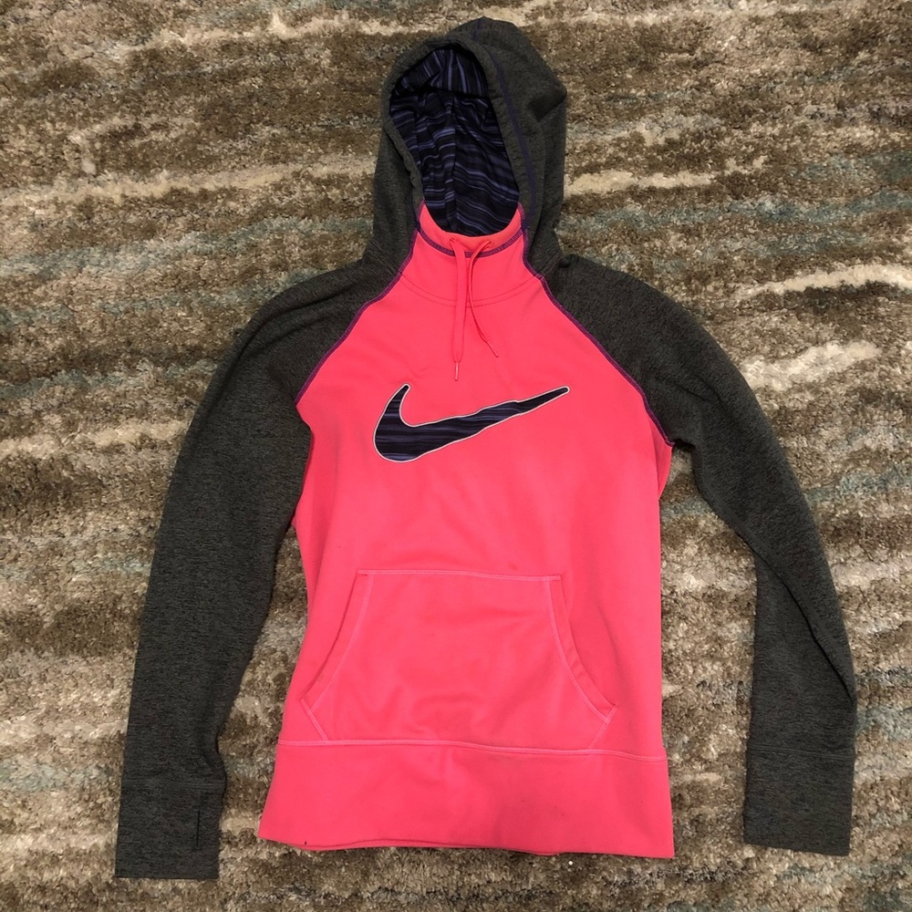 Women’s Nike Sweatshirt